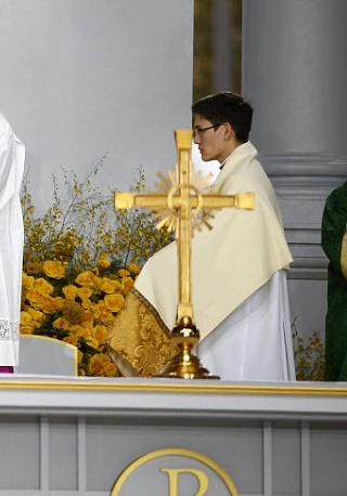 mass right